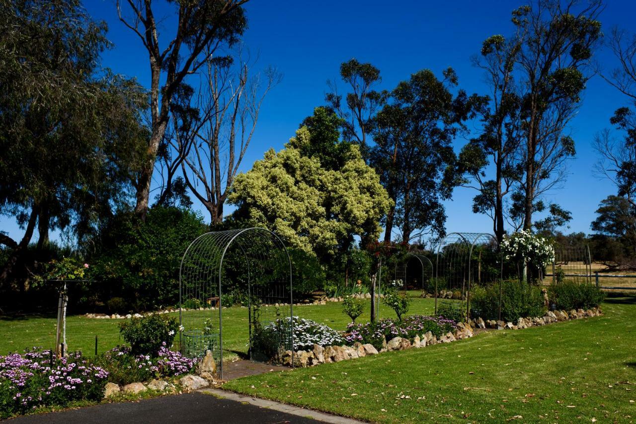 Fairlawn Estate Guest House Busselton Exterior photo